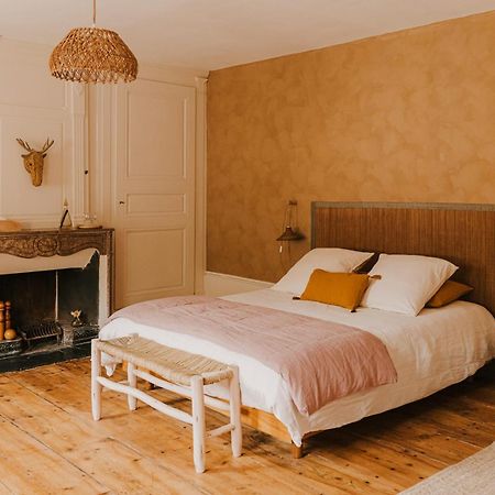 Maison D'Hotes Et Gite De Charme Avec Piscine, La Lhuiseraie Exterior foto