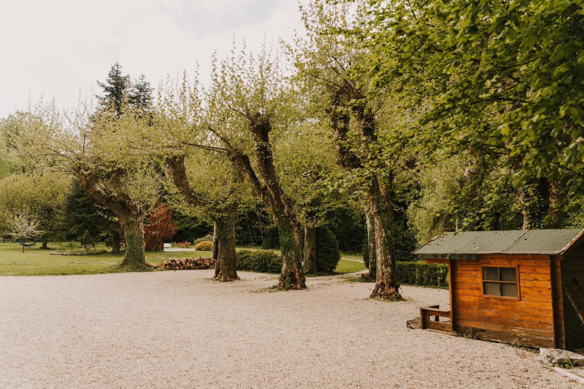 Maison D'Hotes Et Gite De Charme Avec Piscine, La Lhuiseraie Exterior foto