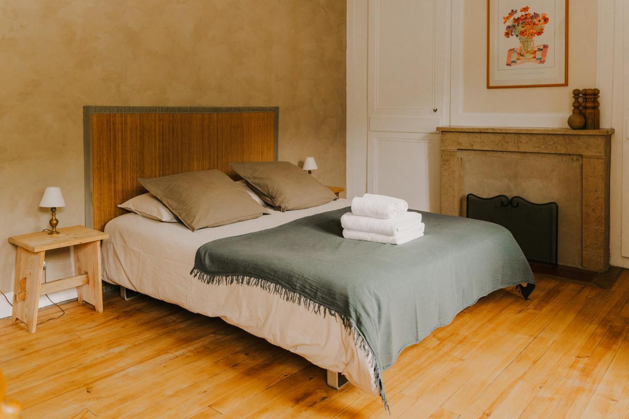 Maison D'Hotes Et Gite De Charme Avec Piscine, La Lhuiseraie Zimmer foto