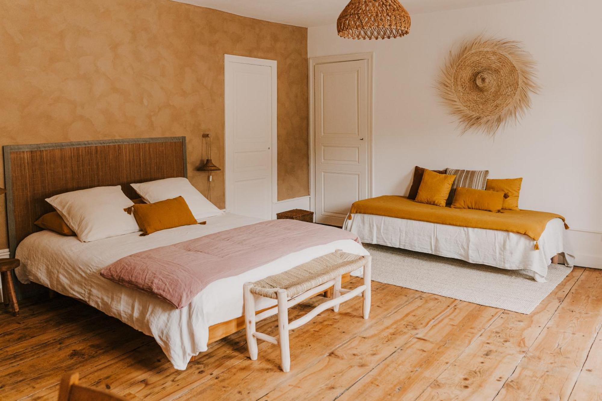 Maison D'Hotes Et Gite De Charme Avec Piscine, La Lhuiseraie Zimmer foto