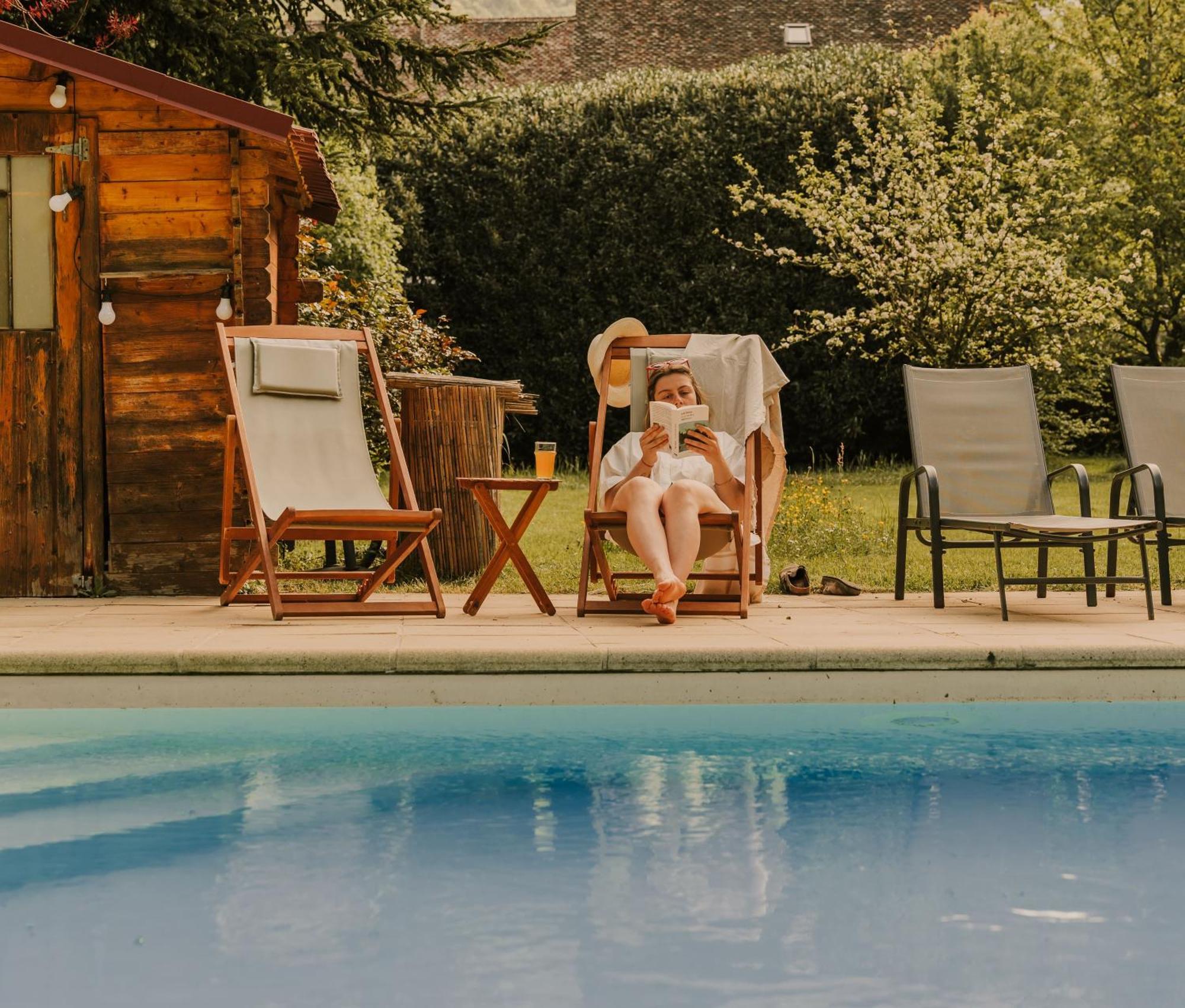 Maison D'Hotes Et Gite De Charme Avec Piscine, La Lhuiseraie Exterior foto
